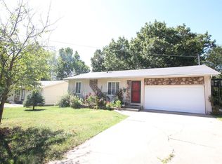 1043 S Craig Ave, Springfield, MO 65804