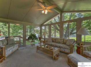 2809 Columbus Ave, Bellevue, NE 68005