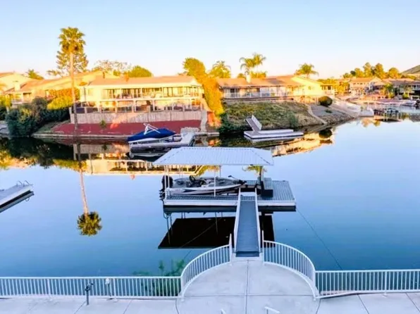 30194 White Wake Dr, Canyon Lake, CA 92587