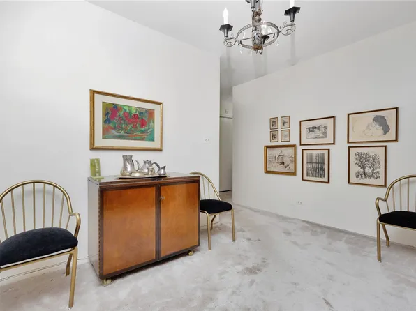 110-11 Queens Boulevard image 5 of 22