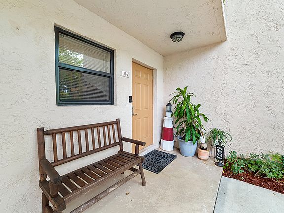 3rd image of 15710 E Waterside Circle #106