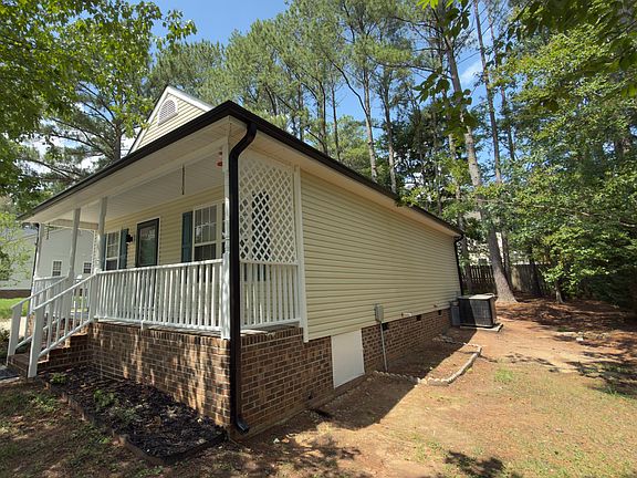 4th image of 505 Flaherty Ave