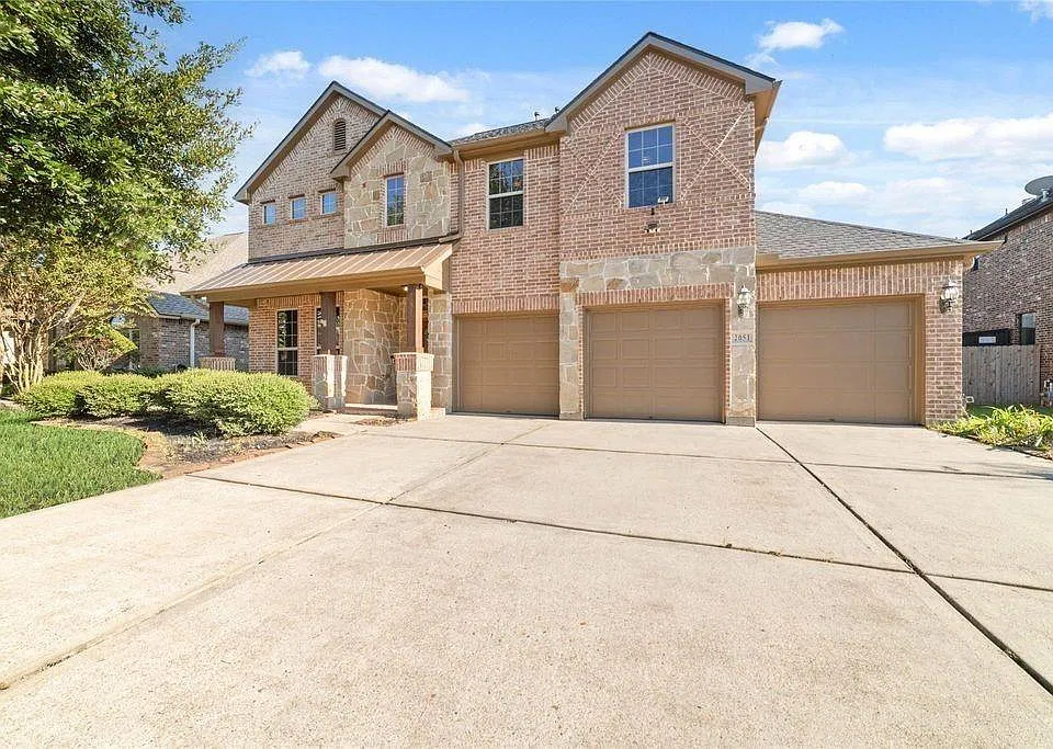 2051 Brodie Ln