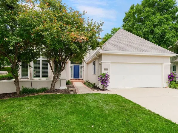 4227 N Jarboe Ct, Kansas City, MO 64116