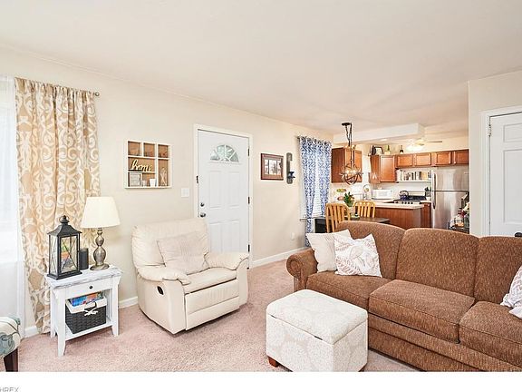 4th image of 2464 24th St