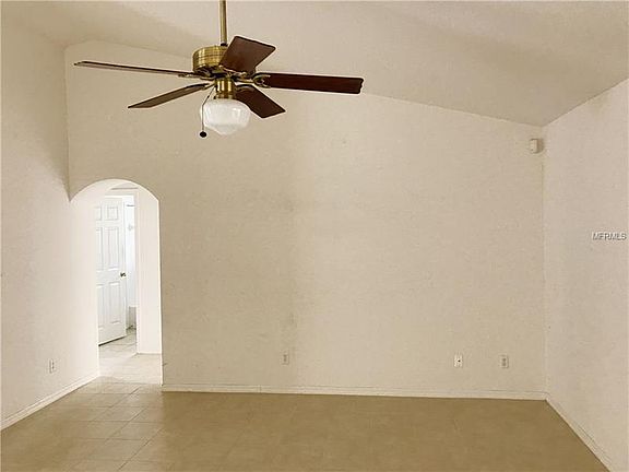 4th image of 11528 Clair Pl