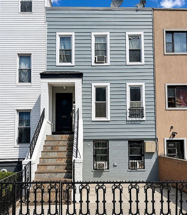 1st image of 2421 Dean St