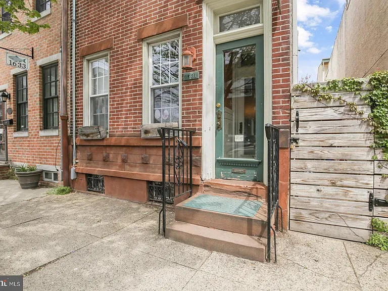 1631 E Berks St — Photo 28