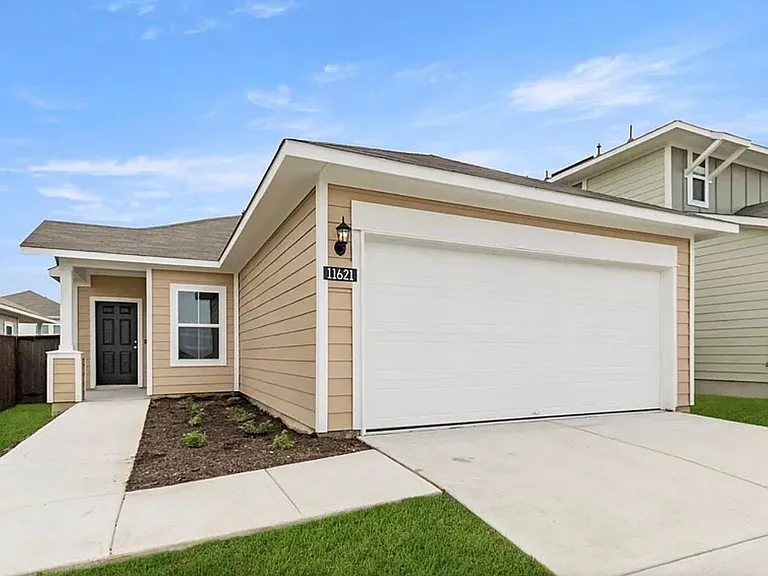 11621 Murano Dr — Photo 16