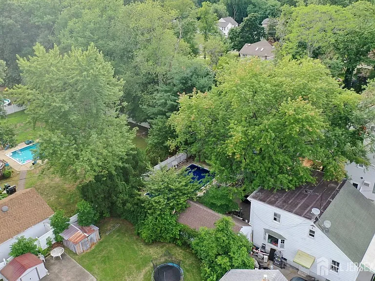 22 Wilson Ave — Photo 38