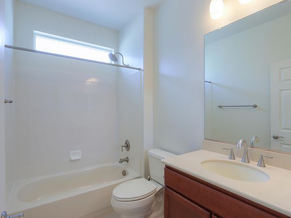 2nd image of 5308 N Arrowhead Dr