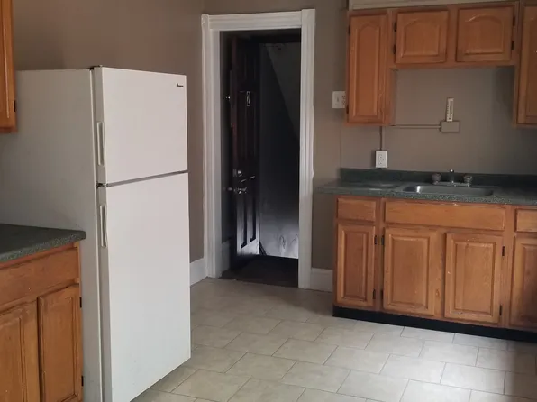 636 N 12th St Floor 2, Reading, PA 19604
