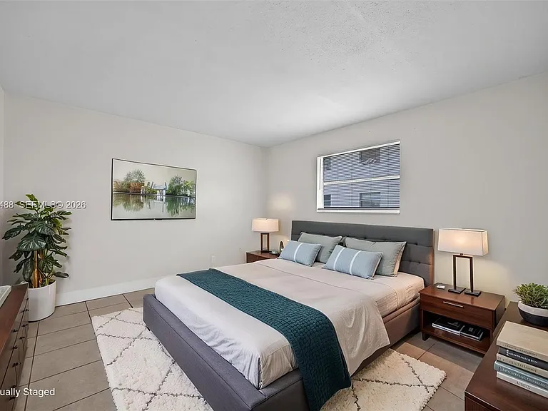 861 SW 74th Ter #102D — Photo 16