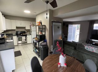 1109 Morningside Dr APT 3, Round Lake Beach, IL 60073