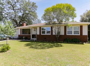 1615 Riviera Dr, Redding, CA 96001