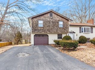 22 Bellingham Rd, Blackstone, MA 01504