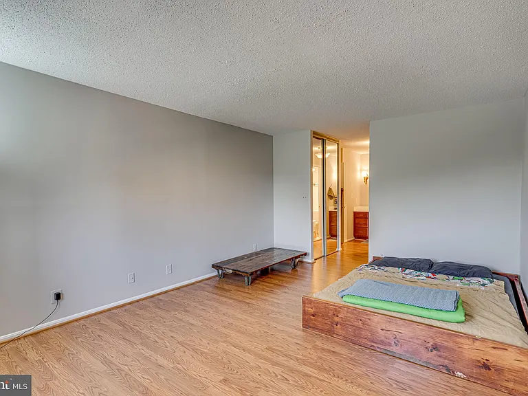 5904 Mount Eagle Dr #903 — Photo 16