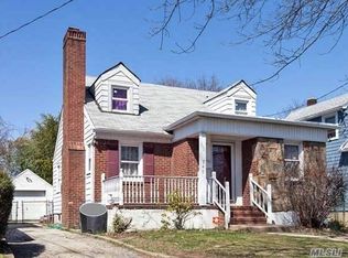 749 Grand Terrace Ave, Baldwin, NY
