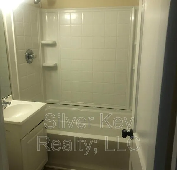 505 Guille St #1 — Photo 8