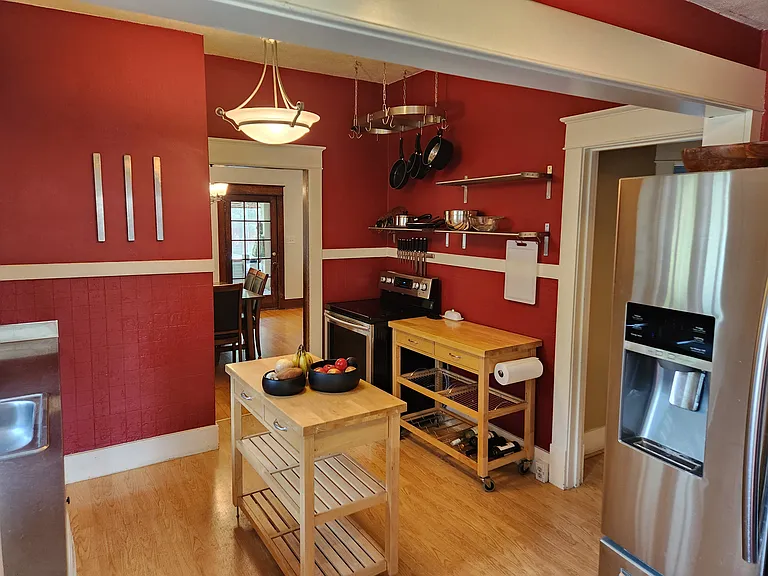 1315 W Hays St — Photo 18