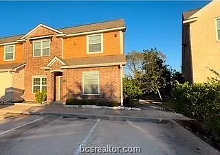 301 Sw Pkwy #309 Photo 1