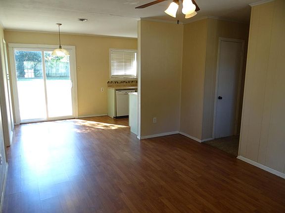 2nd image of 1004 E H St