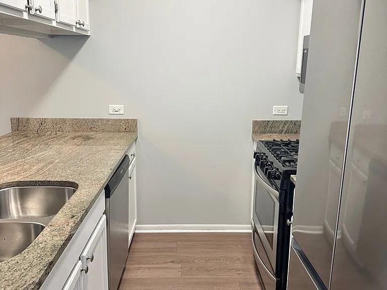 1132 Regency Ct — Photo 9