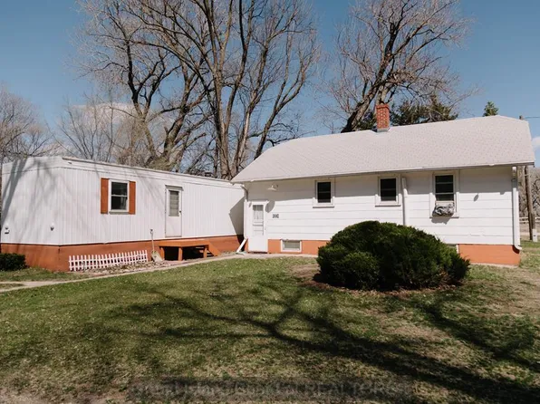 7457 W Abbott Rd, Grand Island, NE 68803