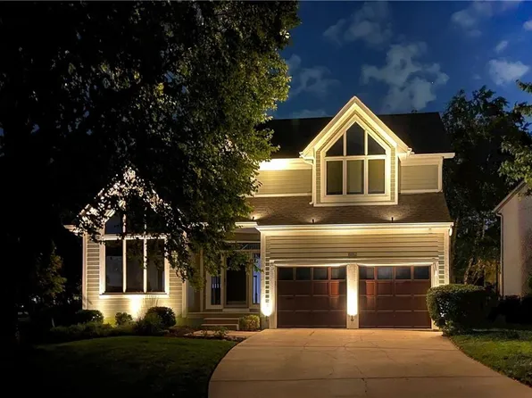 13226 Benson St, Overland Park, KS 66213