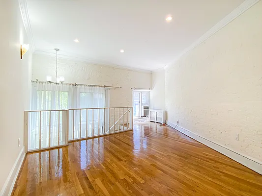 Rented by City Connections Realty | media 21