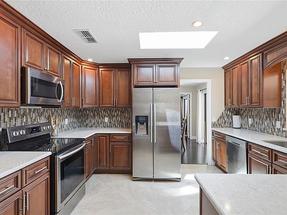 3rd image of 102 Stevenage Ct