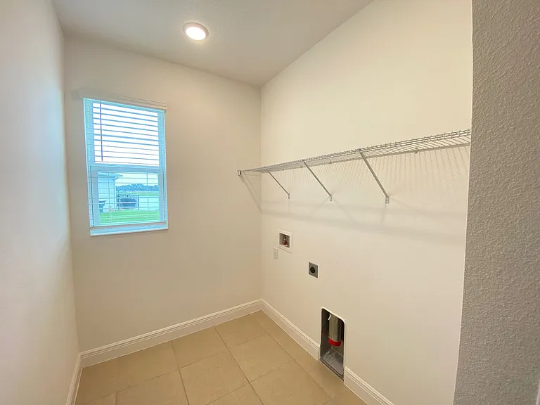 4956 Blanche Ct — Photo 10