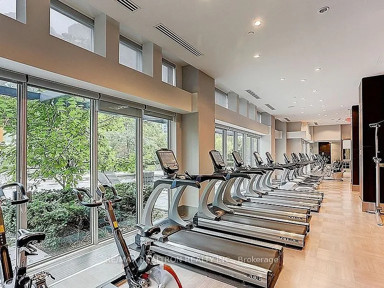 88 Sheppard Ave E #2405 — Photo 33