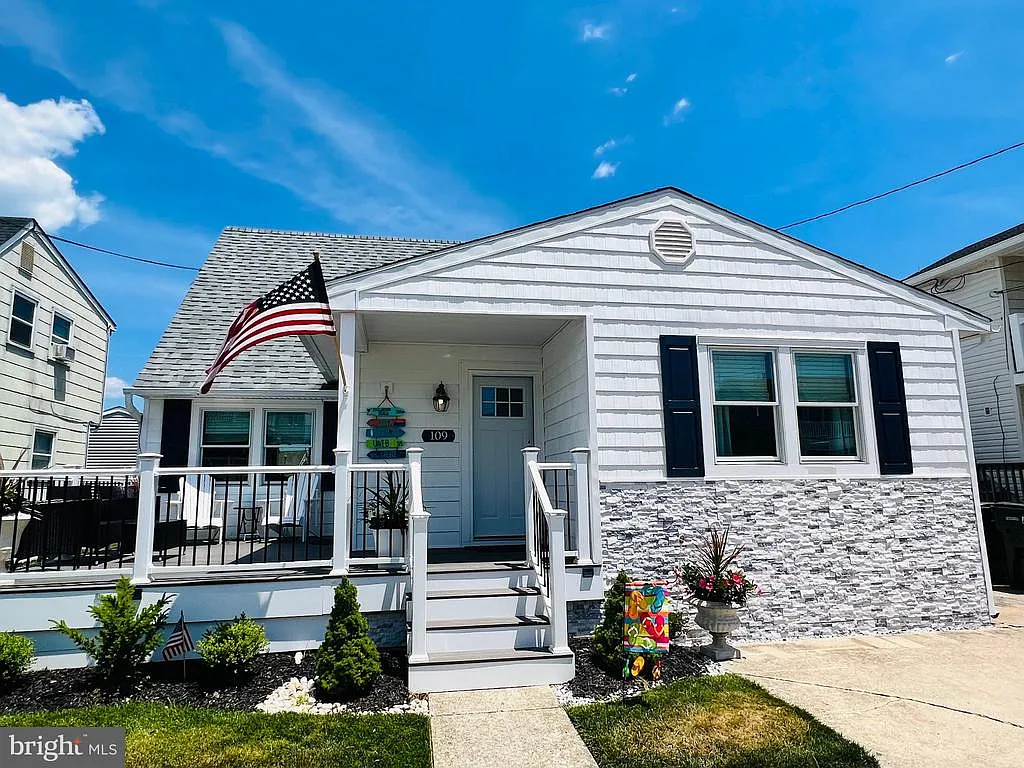 2 bed, 1.0 bath, 600 sqft, $1,275 — Photo 1