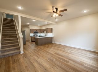 3 Bed / 2.5 Bath Townhome w/Deck, Walkout Finished Basement, 9' Ceilings, Quartz Tops, Stainless ..., Slinger, WI 53086