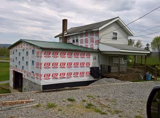 207 E High St, Kingwood, WV