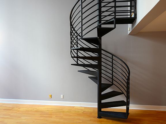 5th image of 940 Natoma St Unit 4