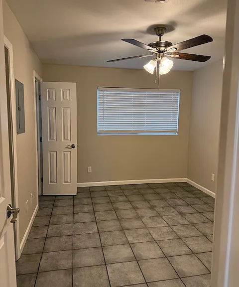 6414 Sloan St #7 — Photo 3