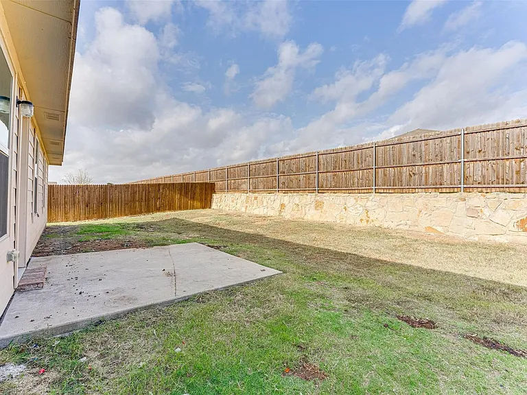 517 Milo Way — Photo 9