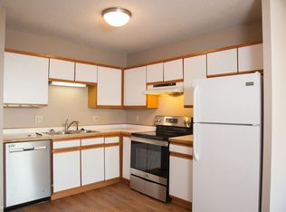 1444 Glenridge Dr, Prescott, WI 54021