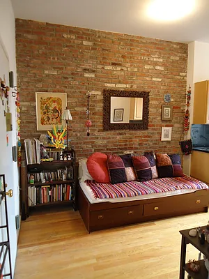 Rented by Corcoran | media 34