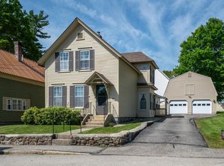 40 Central St, Hillsboro, NH 03244