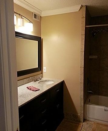 5th image of 27 Fair Haven Way SE