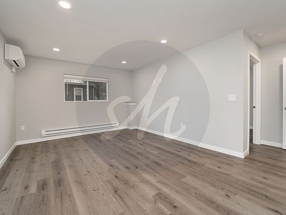 5th image of 726 E Costilla St
