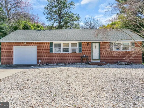 64 Clearwater Dr, Waretown, NJ 08758