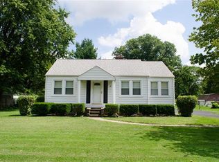 11 Bluff Ct, Fairview Heights, IL 62208