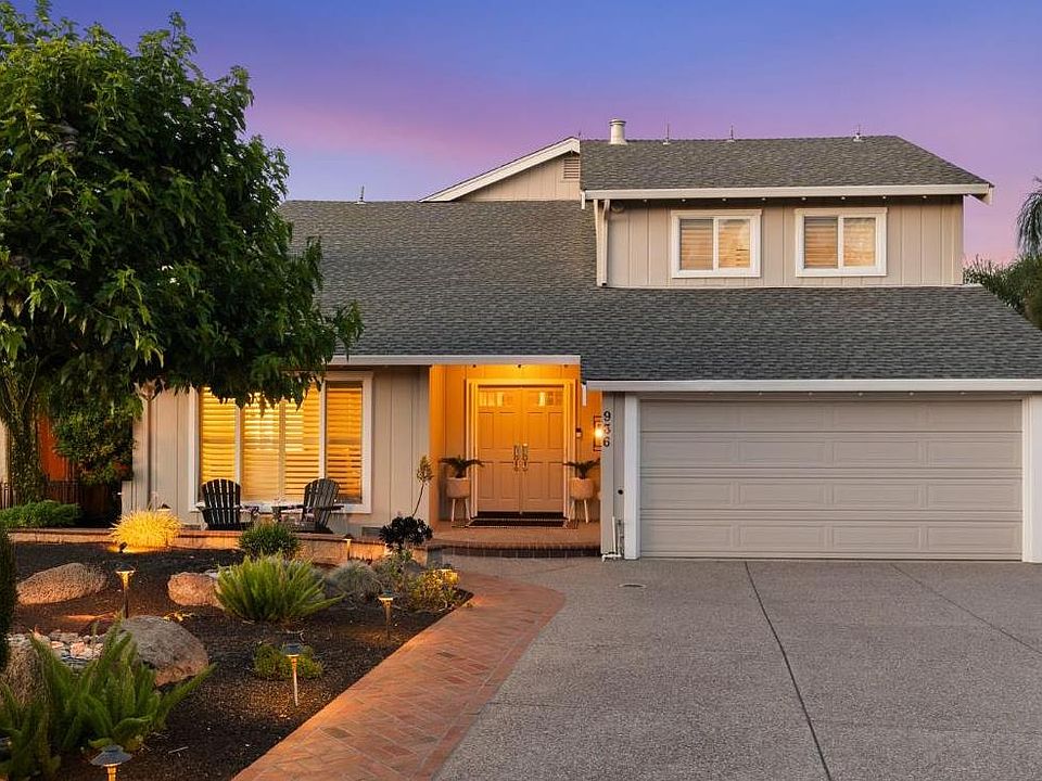 1st image of 936 Lido Cir