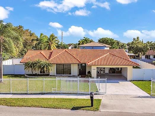 5th image of 12700 SW 147th St