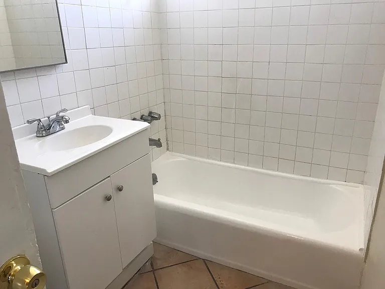11118 S Osage Ave #10 — Photo 11