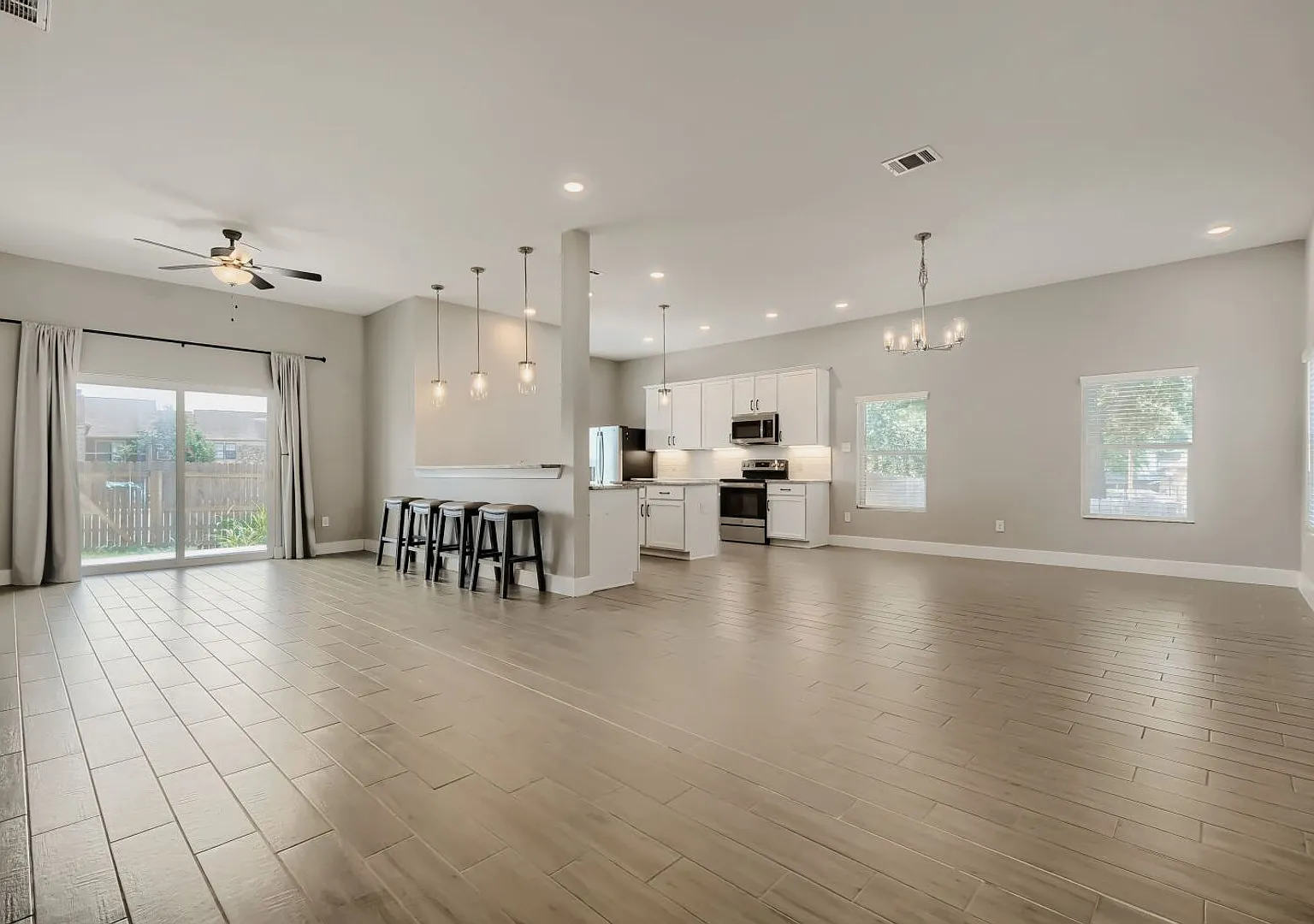 Beautiful 4-bedroom home! — Photo 4